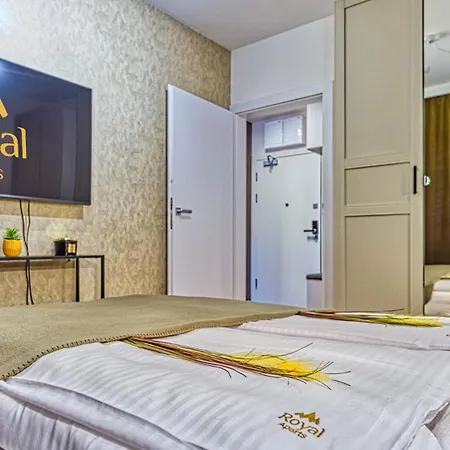 Z Basenem I Saunami Stone Hill Ii Vip Centrum By Royal Aparts Lägenhet