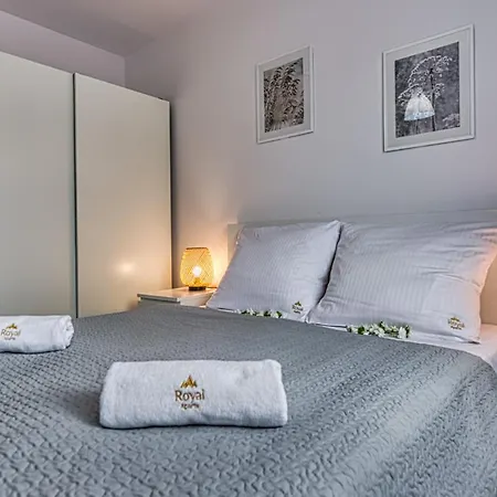 Z Basenem I Saunami Stone Hill Ii Vip Centrum By Royal Aparts Szklarska Poreba