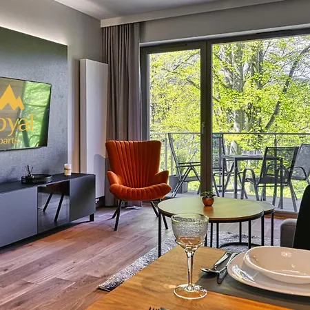 Z Basenem I Saunami Stone Hill Ii Vip Centrum By Royal Aparts Apartment *
