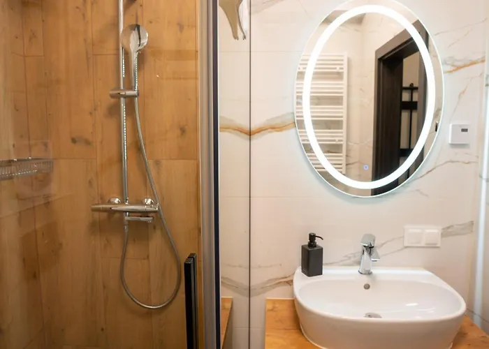 Z Basenem I Saunami Stone Hill Ii Vip Centrum By Royal Aparts * Szklarska Poręba