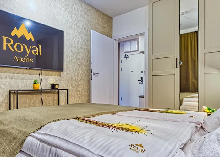 Z Basenem I Saunami Stone Hill Ii Vip Centrum By Royal Aparts Lägenhet