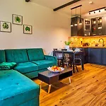 Z Basenem I Saunami Stone Hill Ii Vip Centrum By Royal Aparts * Szklarska Poręba
