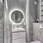 Z Basenem I Saunami Stone Hill Ii Vip Centrum By Royal Aparts شكلارسكا بوريبا