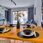 Apartamento Z Basenem I Saunami Stone Hill Ii Vip Centrum By Royal Aparts Szklarska Poręba