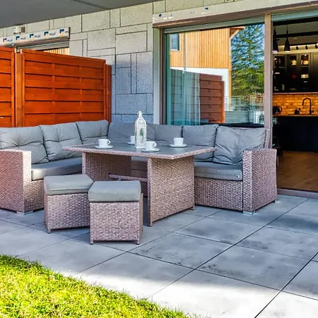 Z Basenem I Saunami Stone Hill Ii Vip Centrum By Royal Aparts *