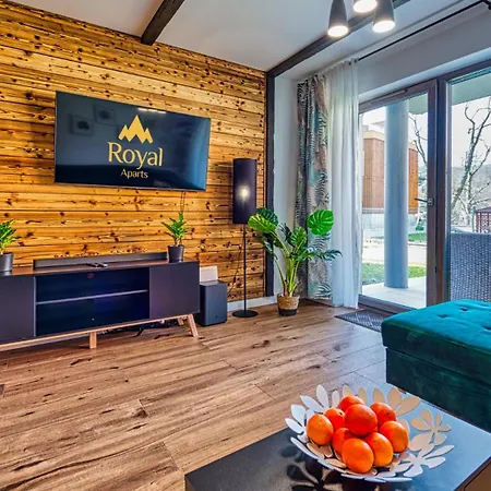 Z Basenem I Saunami Stone Hill Ii Vip Centrum By Royal Aparts Lejlighed