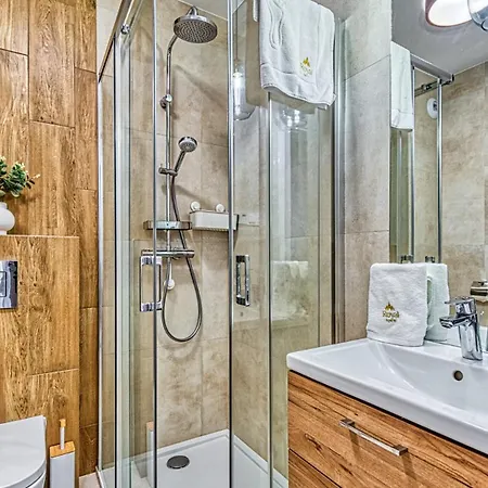 Z Basenem I Saunami Stone Hill Ii Vip Centrum By Royal Aparts * Szklarska Poręba