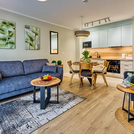 Z Basenem I Saunami Stone Hill Ii Vip Centrum By Royal Aparts Apartmán *