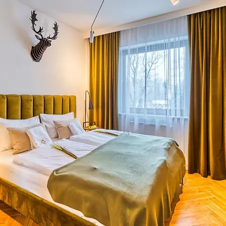 Z Basenem I Saunami Stone Hill Ii Vip Centrum By Royal Aparts