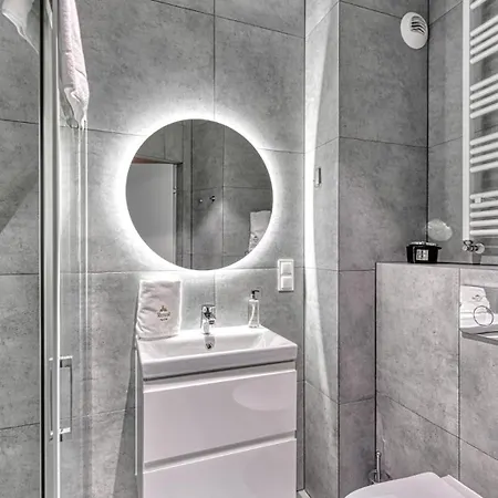 Z Basenem I Saunami Stone Hill Ii Vip Centrum By Royal Aparts Szklarska Poręba