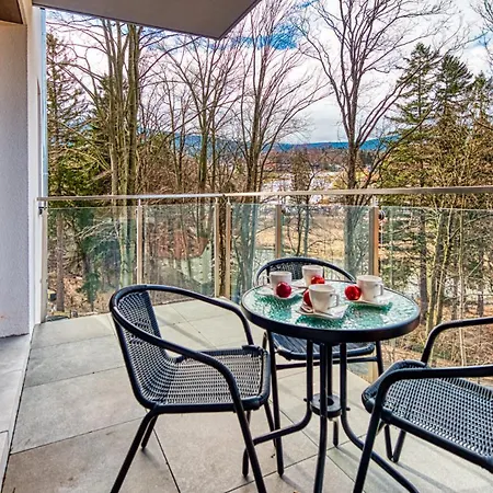 Z Basenem I Saunami Stone Hill Ii Vip Centrum By Royal Aparts * Sklářská Poruba