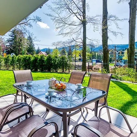 Z Basenem I Saunami Stone Hill Ii Vip Centrum By Royal Aparts * Sklářská Poruba