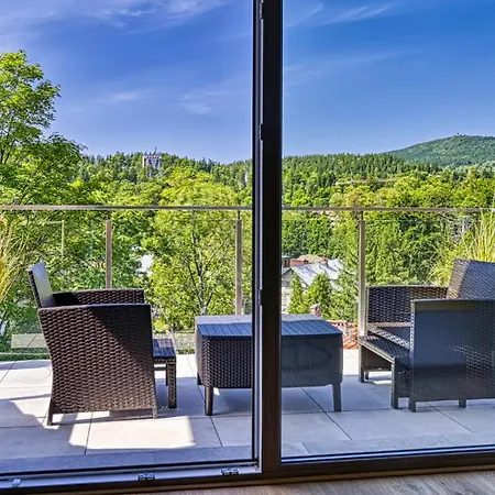 Z Basenem I Saunami Stone Hill Ii Vip Centrum By Royal Aparts *