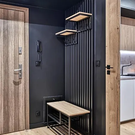Z Basenem I Saunami Stone Hill Ii Vip Centrum By Royal Aparts Apartament