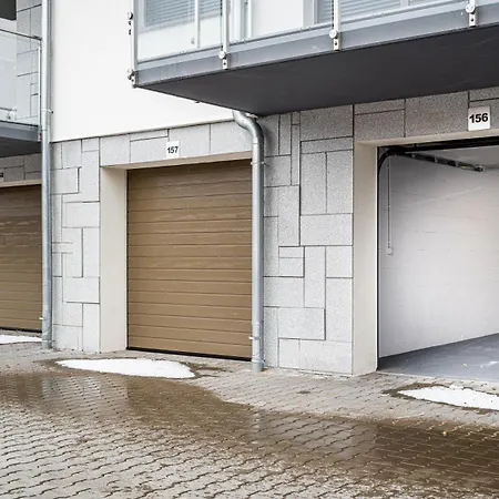 Z Basenem I Saunami Stone Hill Ii Vip Centrum By Royal Aparts Sklářská Poruba