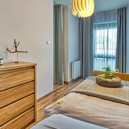 Z Basenem I Saunami Stone Hill Ii Vip Centrum By Royal Aparts
