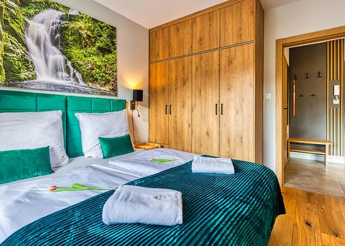 Z Basenem I Saunami Stone Hill Ii Vip Centrum By Royal Aparts Apartment