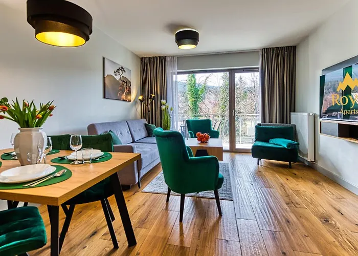 Z Basenem I Saunami Stone Hill Ii Vip Centrum By Royal Aparts Apartment *