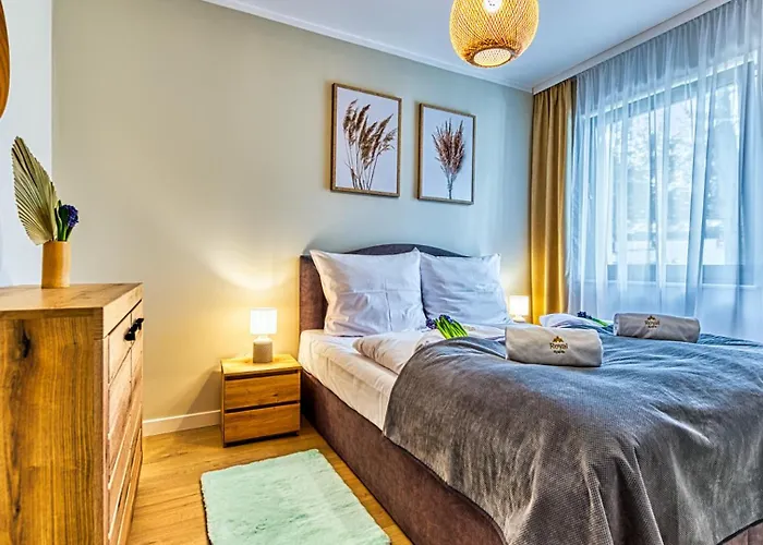 Z Basenem I Saunami Stone Hill Ii Vip Centrum By Royal Aparts