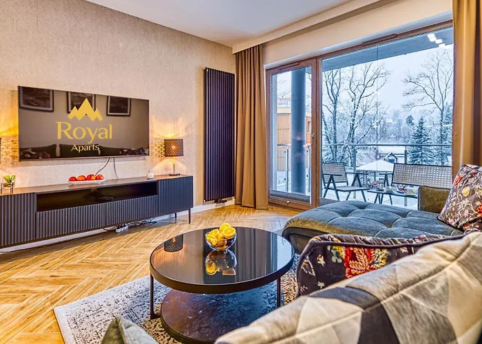 Z Basenem I Saunami Stone Hill Ii Vip Centrum By Royal Aparts